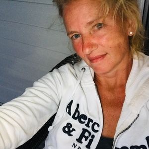 Meet your Posher, Posh